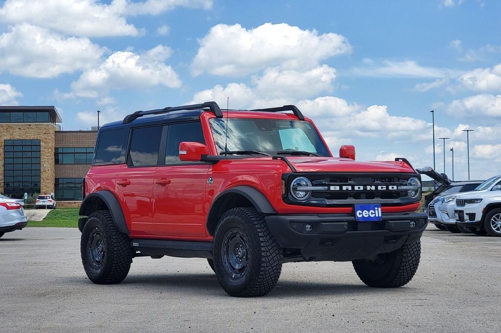 2024 Ford Bronco Outer Banks