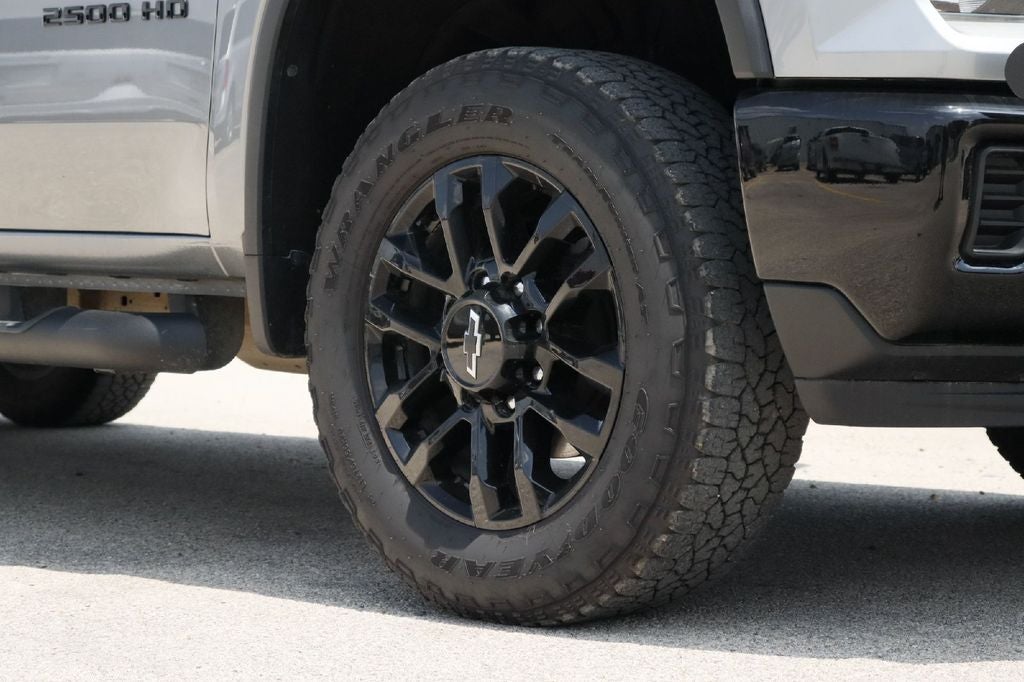 2026 Chevrolet Silverado 2500HD Custom