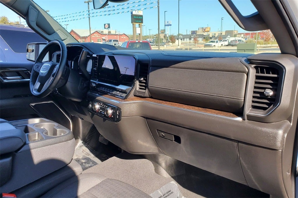 2024 GMC Sierra 1500 SLE