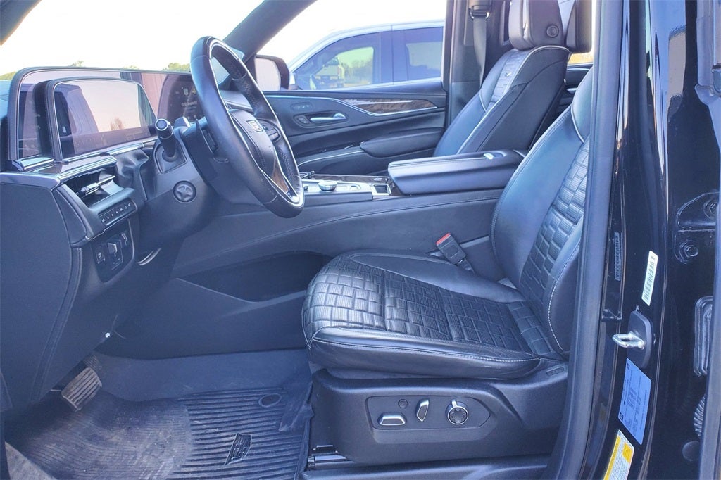 2023 Cadillac Escalade Sport Platinum