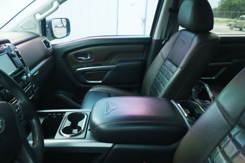 2017 Nissan Titan Platinum Reserve