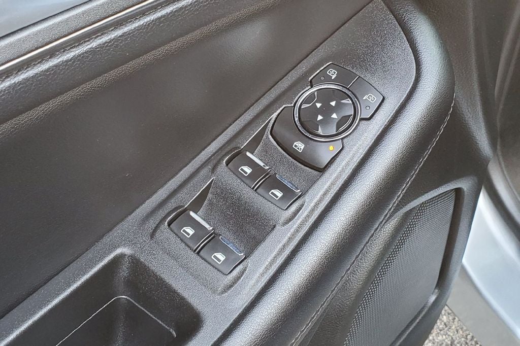2022 Ford Edge SE