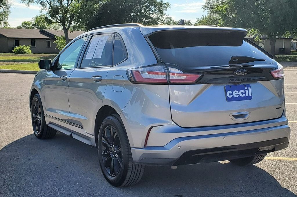 2022 Ford Edge SE