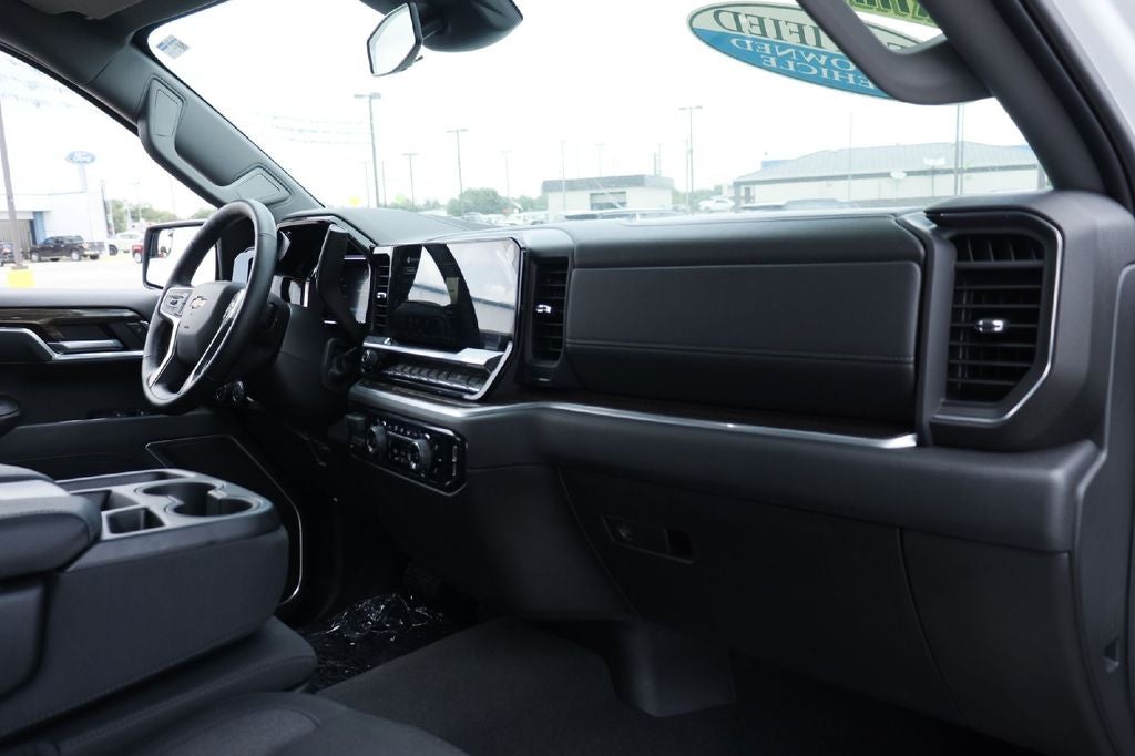 2026 Chevrolet Silverado 1500 LT LT1