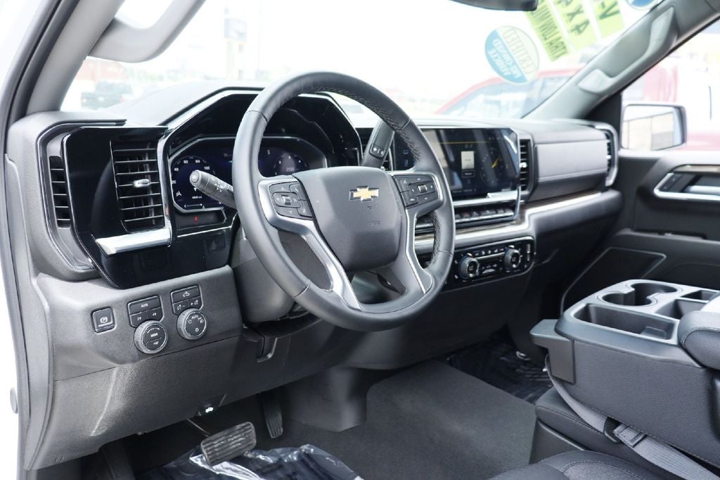 2026 Chevrolet Silverado 1500 LT LT1