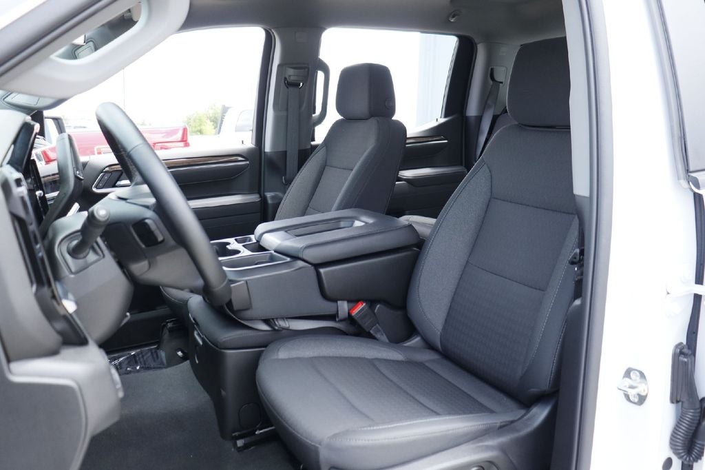 2026 Chevrolet Silverado 1500 LT LT1