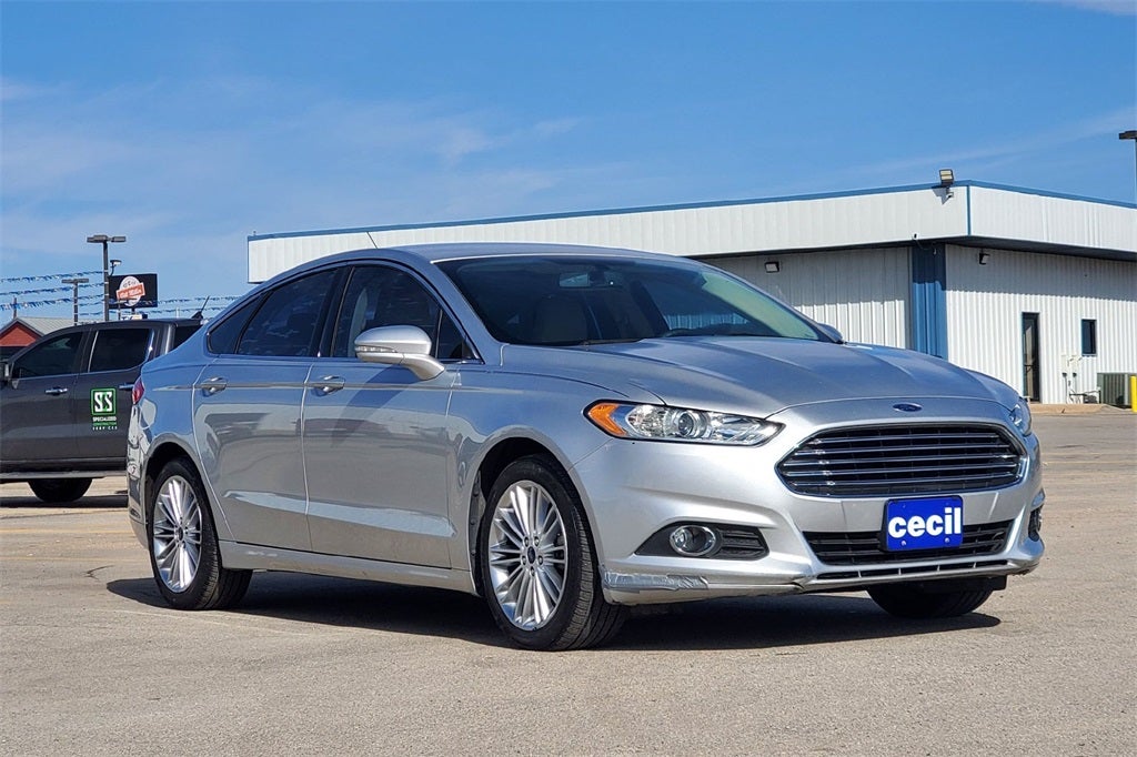 2016 Ford Fusion SE