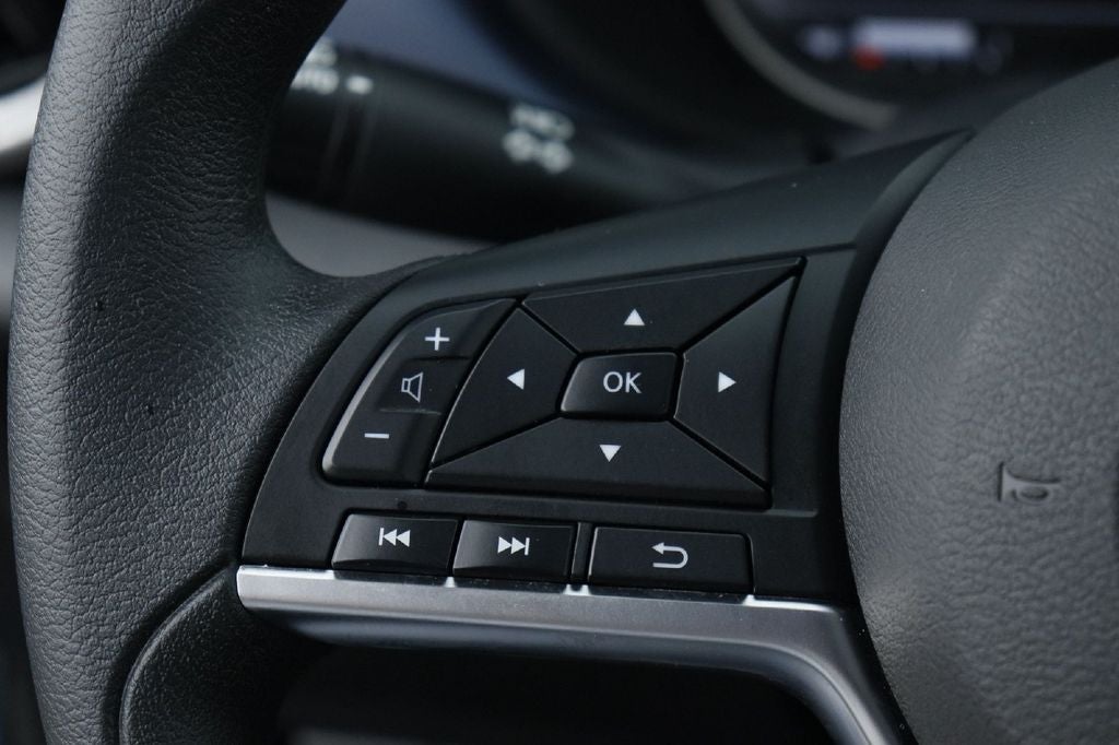2024 Nissan Versa 1.6 SV