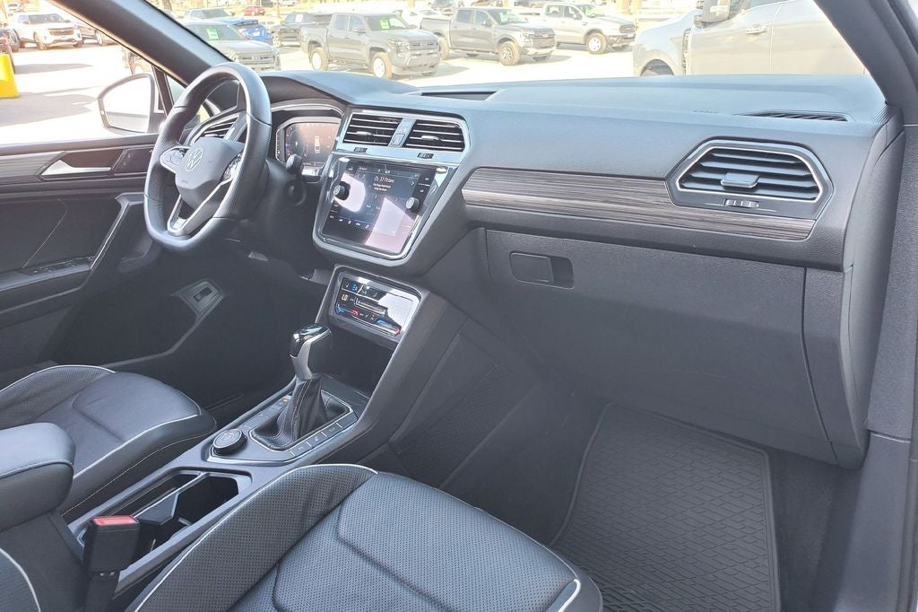 2022 Volkswagen Tiguan 2.0T SEL R-Line