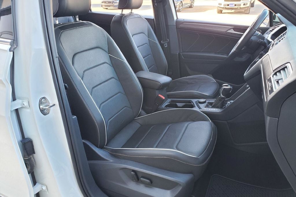 2022 Volkswagen Tiguan 2.0T SEL R-Line