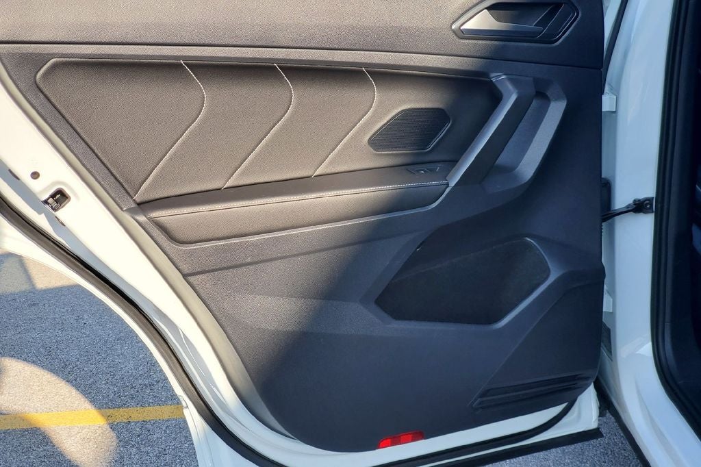 2022 Volkswagen Tiguan 2.0T SEL R-Line