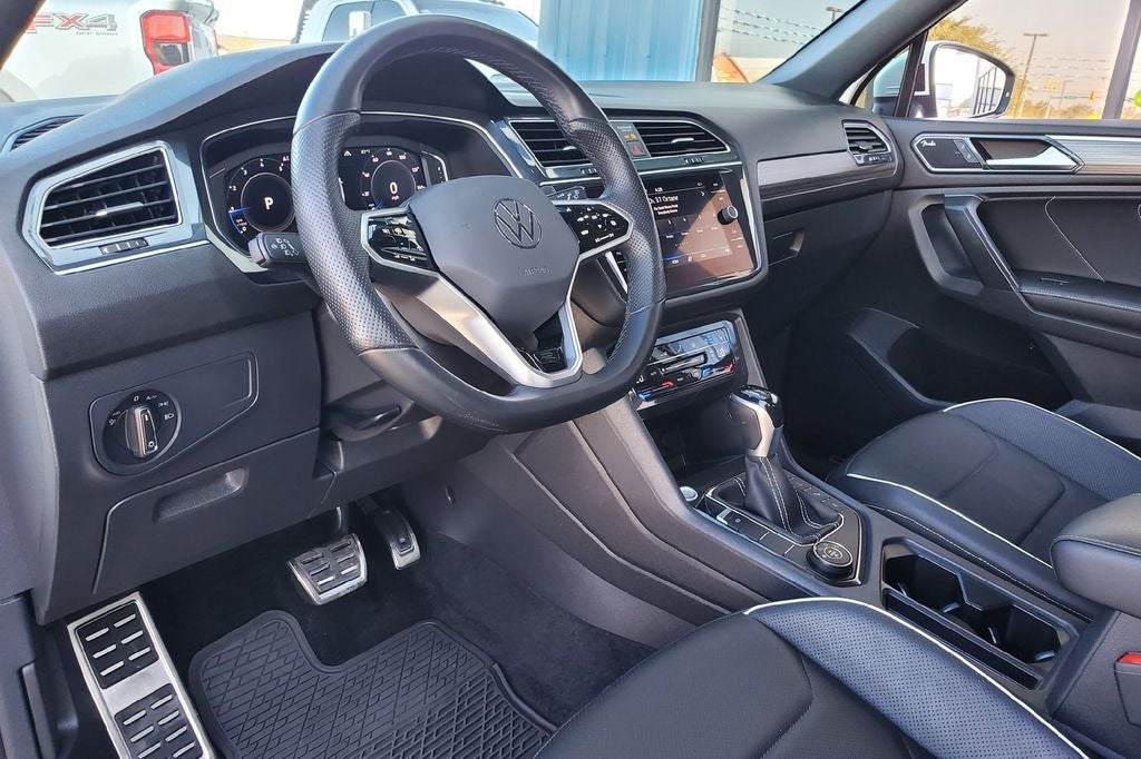 2022 Volkswagen Tiguan 2.0T SEL R-Line