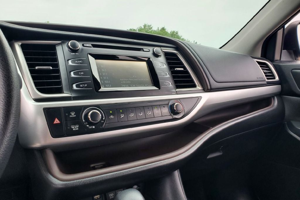 2017 Toyota Highlander LE