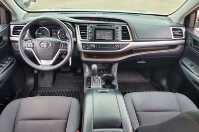 2017 Toyota Highlander LE