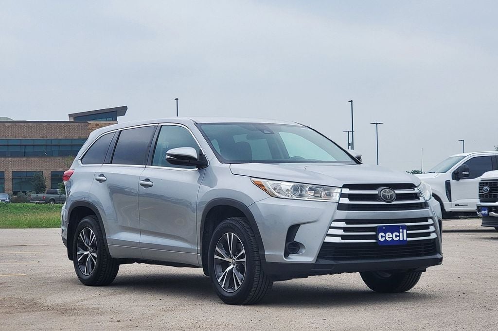 2017 Toyota Highlander LE