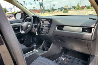 2014 Mitsubishi Outlander ES