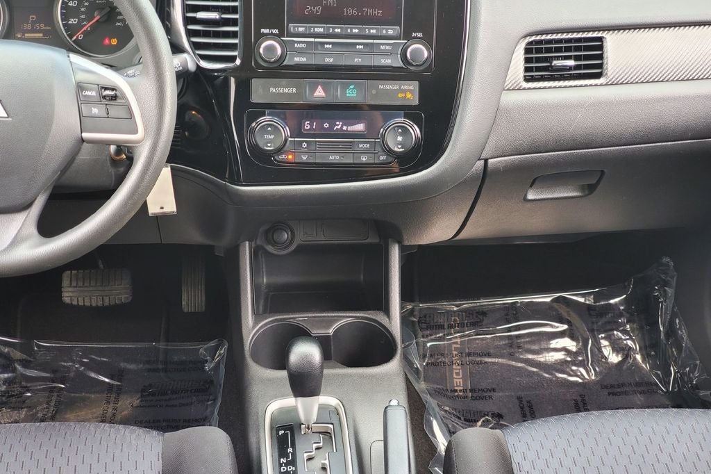 2014 Mitsubishi Outlander ES