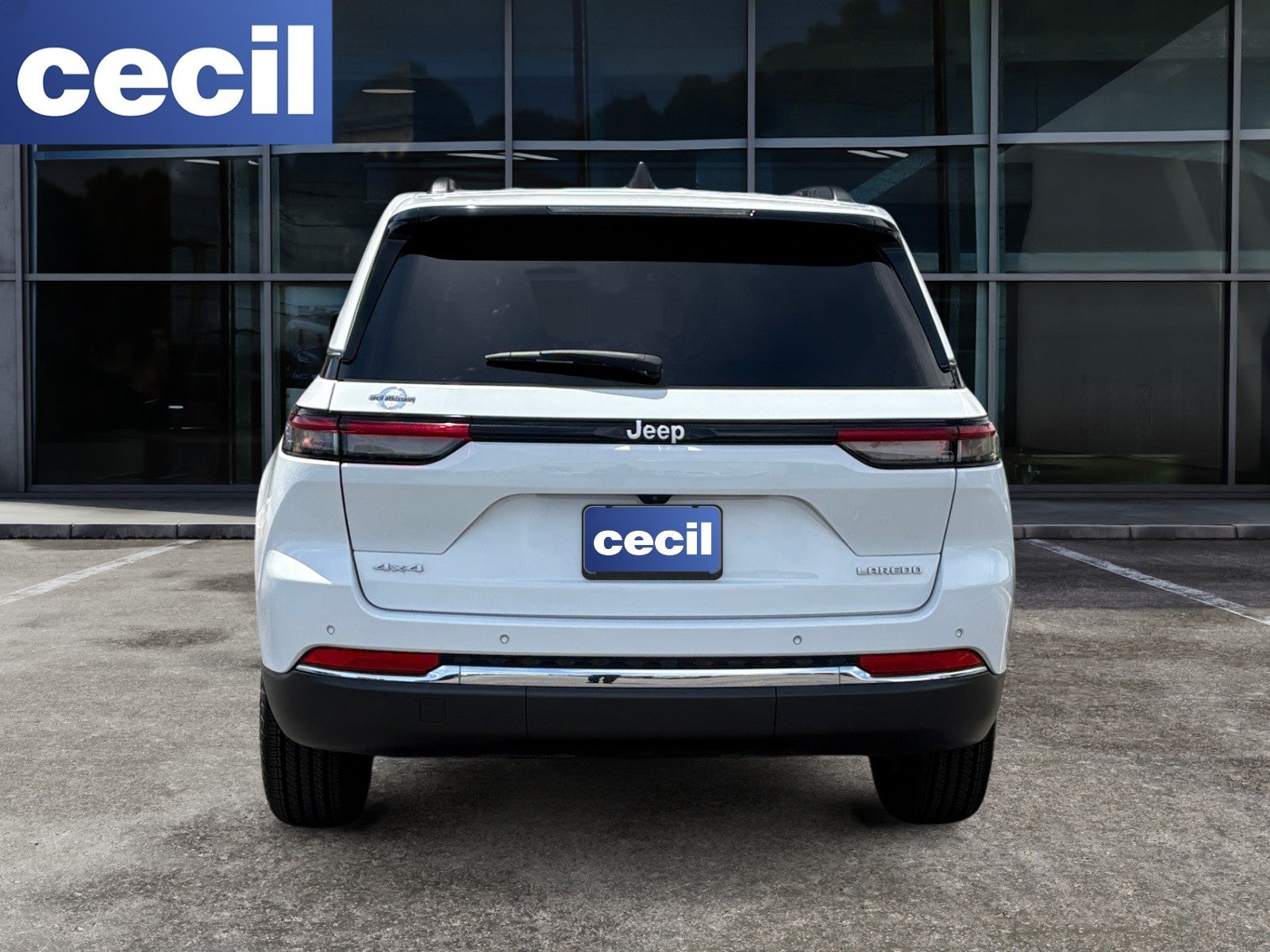 2024 Jeep Grand Cherokee Laredo