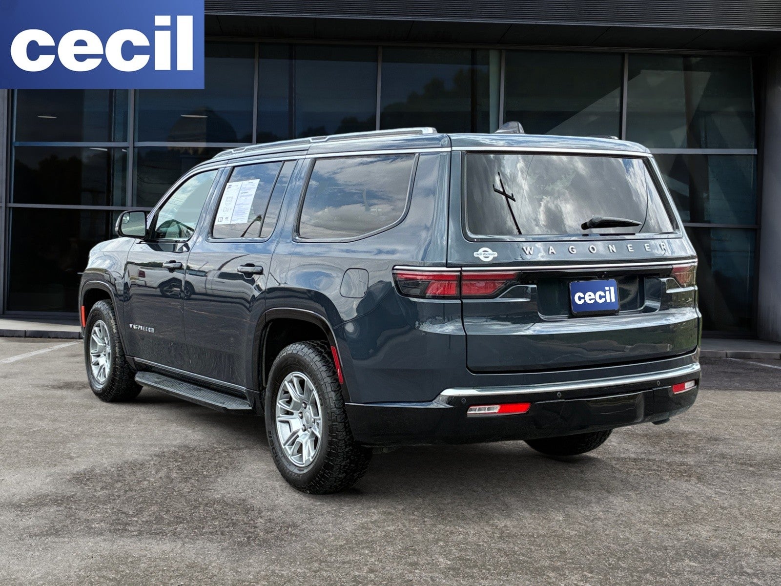 2024 Jeep Wagoneer 4x2