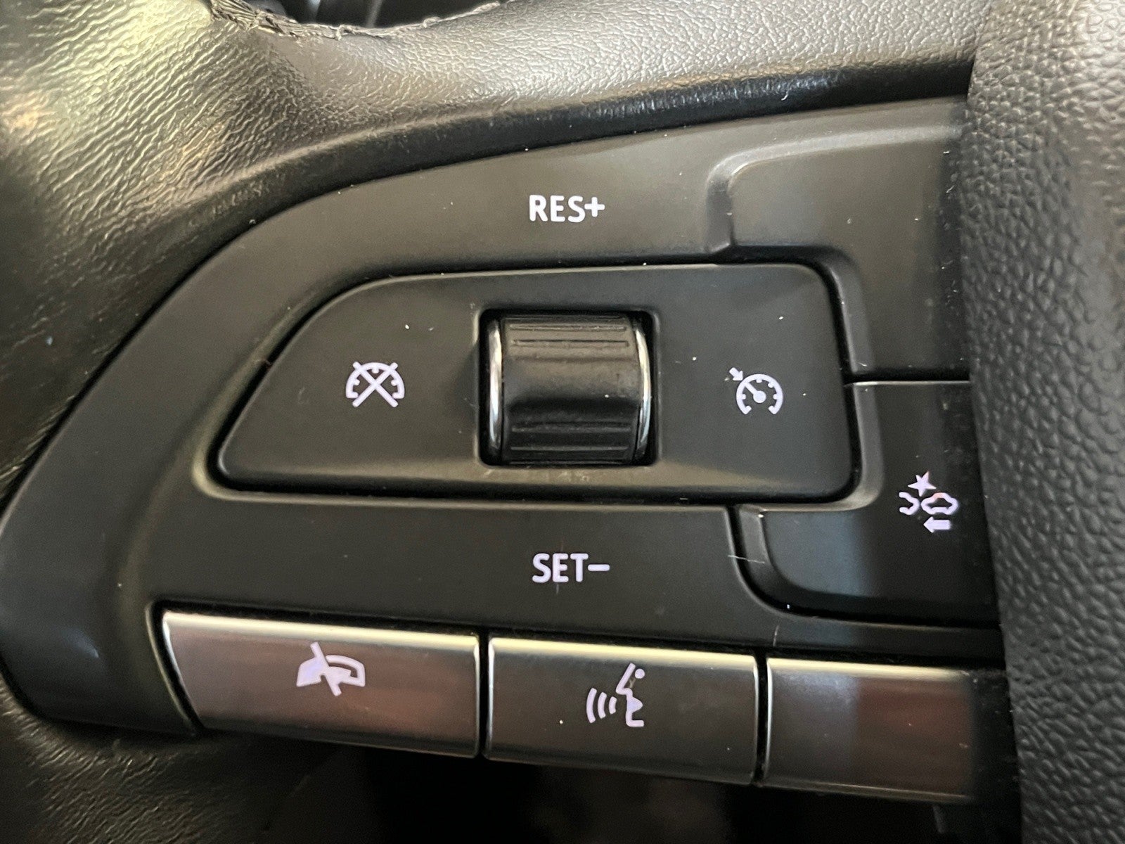 2022 Cadillac XT4 FWD Luxury