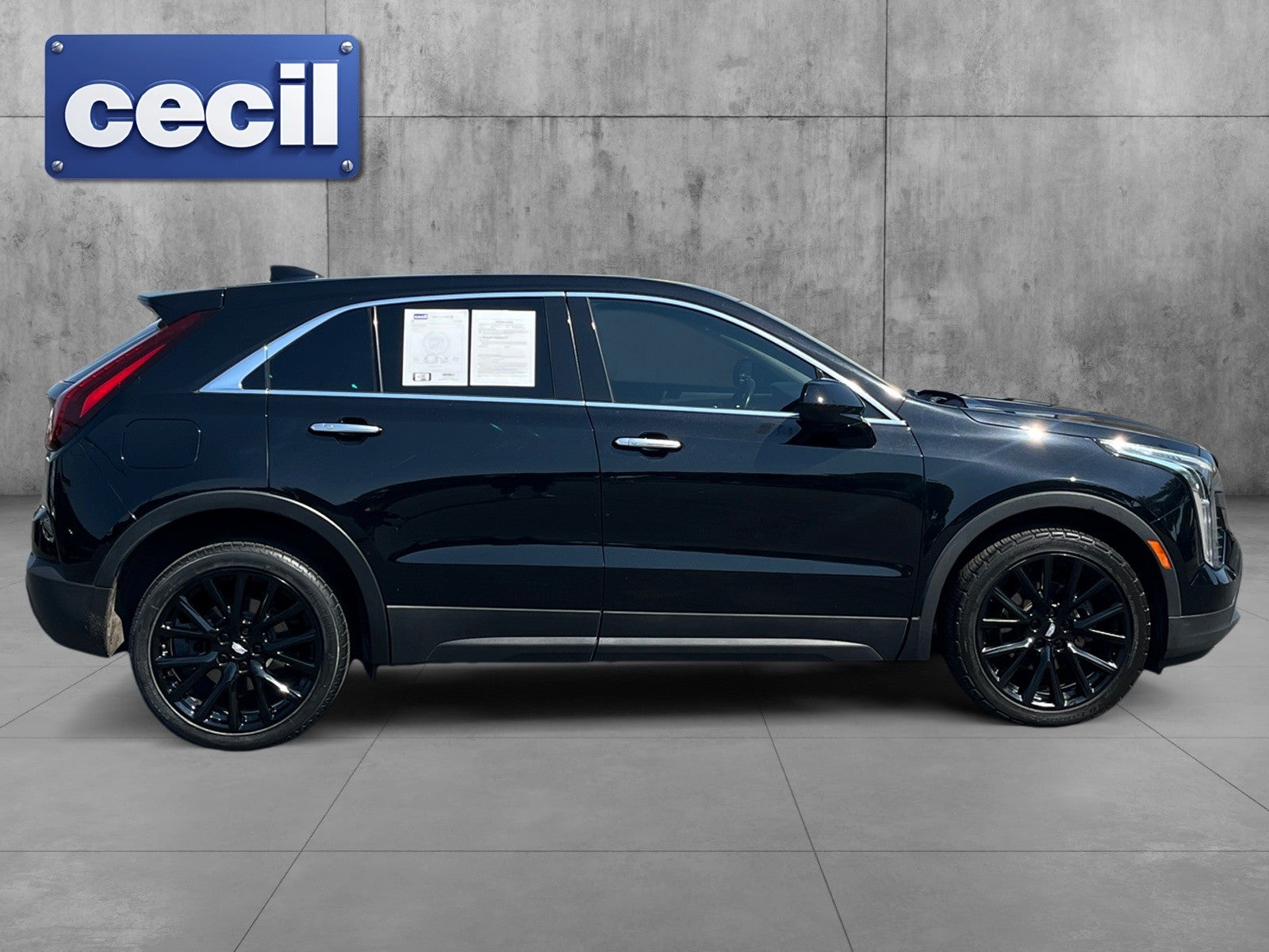 2022 Cadillac XT4 FWD Luxury