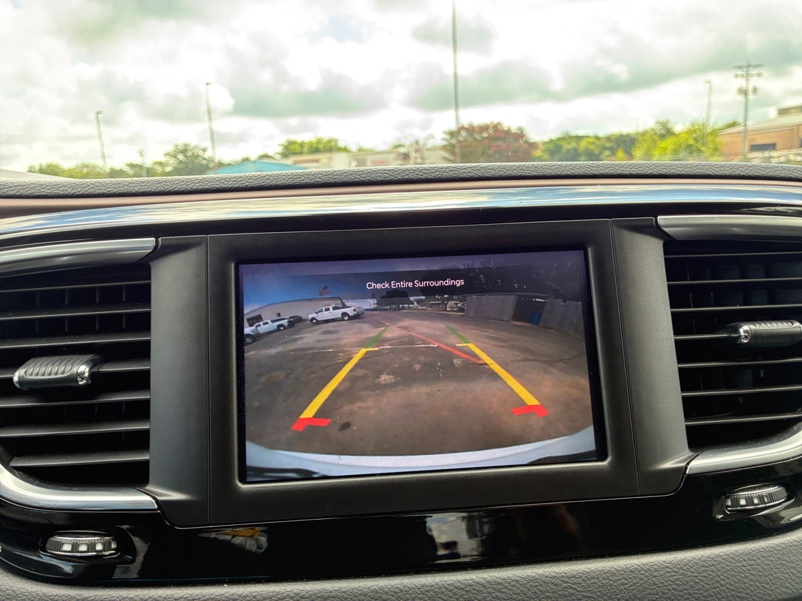 2023 Chrysler Voyager (fleet-only) LX