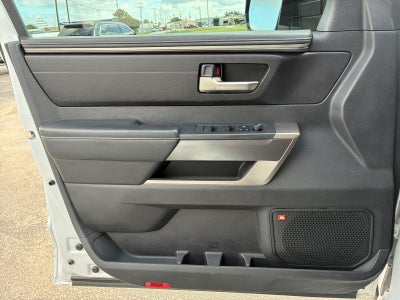 2022 Toyota Tundra 4WD SR5