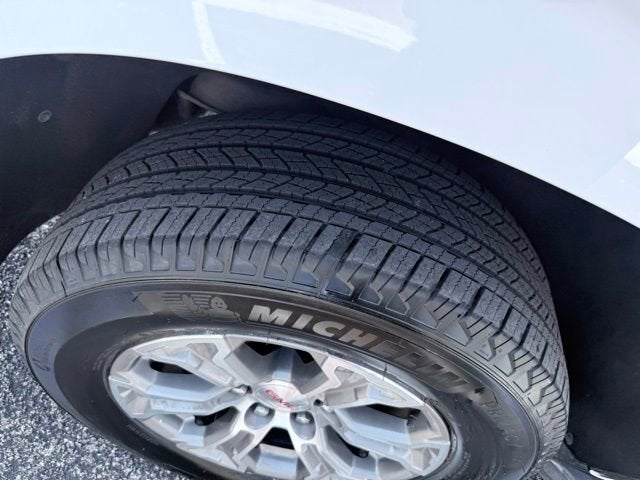 2022 GMC Yukon SLE