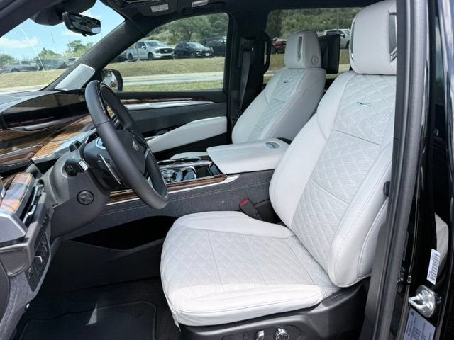2025 Cadillac Escalade ESV Sport Platinum