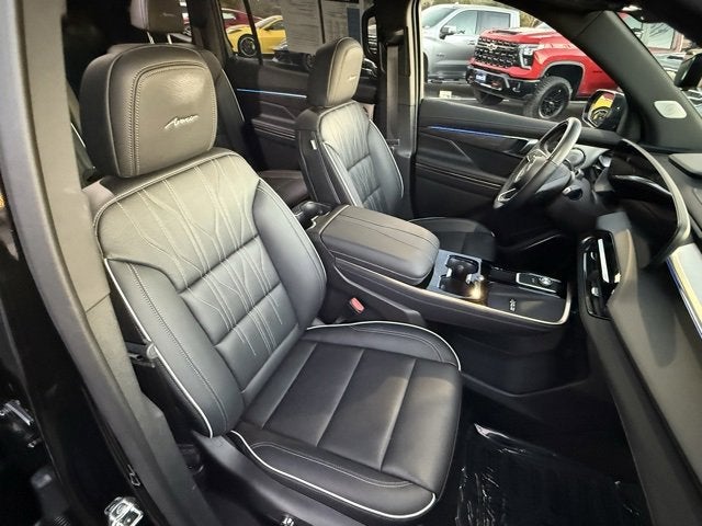 2025 Buick Enclave Avenir