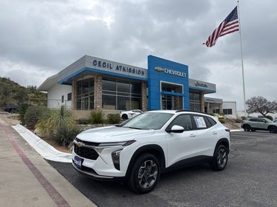 2025 Chevrolet Trax LT