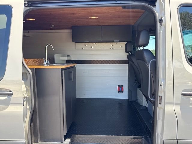 2022 Mercedes-Benz Sprinter 2500 Standard Roof I4 Diesel