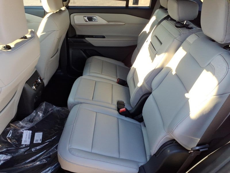 2027 Ford Explorer Active w/200A Pkg