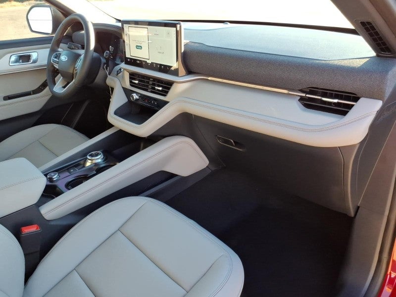 2027 Ford Explorer Active w/200A Pkg