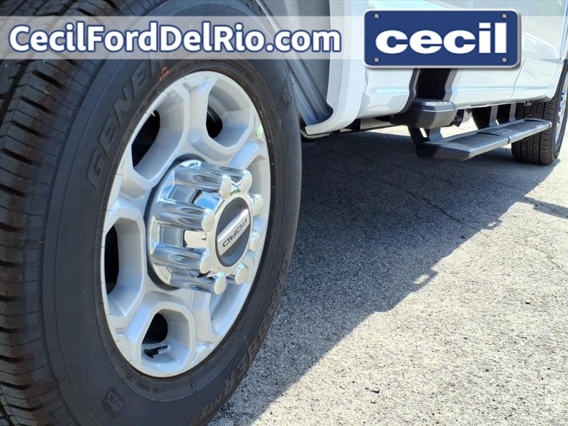 2026 Ford Super Duty XLT