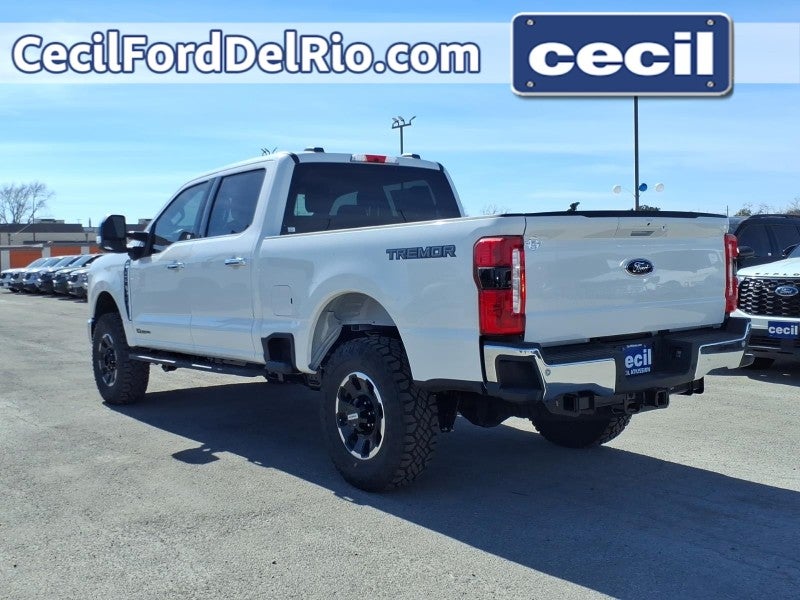2026 Ford Super Duty LARIAT