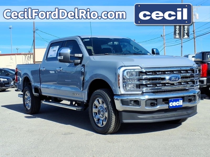 2026 Ford Super Duty LARIAT