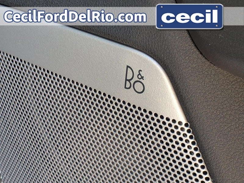 2026 Ford Super Duty LARIAT