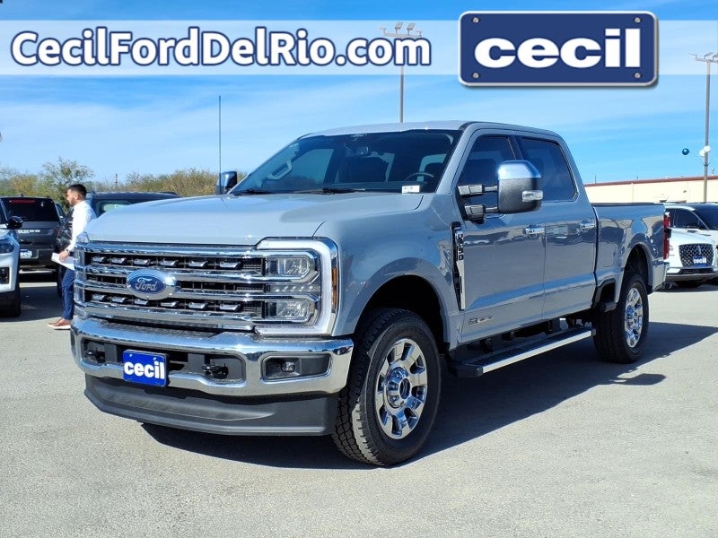 2026 Ford Super Duty LARIAT