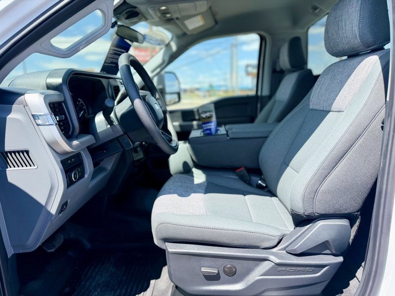 2024 Ford Super Duty F-350 SRW XLT