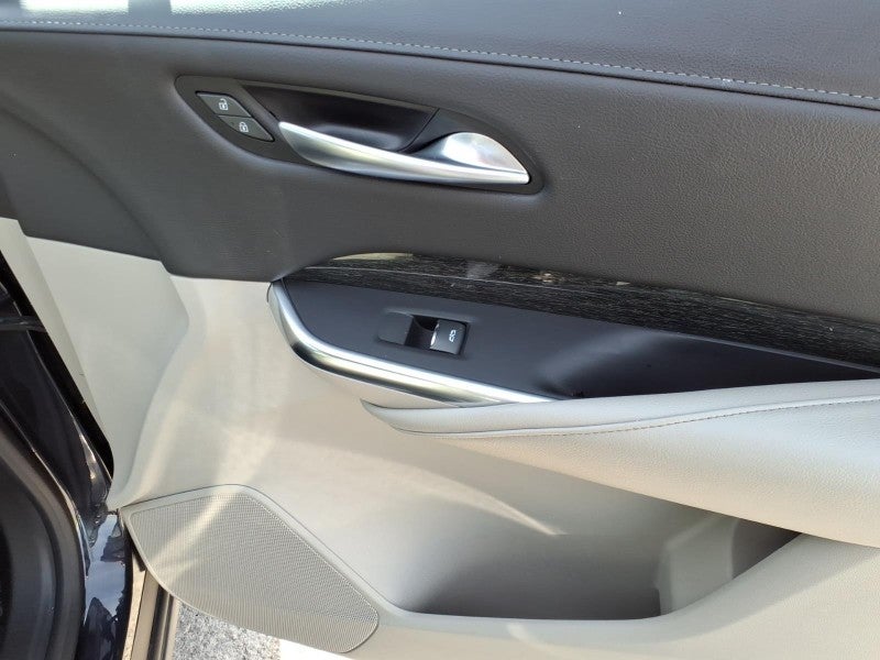 2023 Cadillac XT4 FWD Premium Luxury