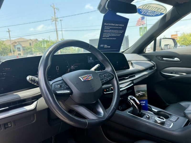2024 Cadillac XT4 FWD Premium Luxury