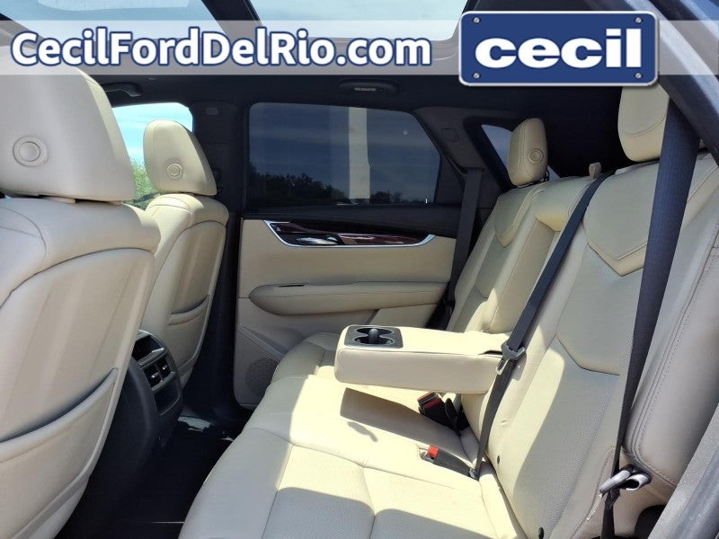 2017 Cadillac XT5 Luxury FWD