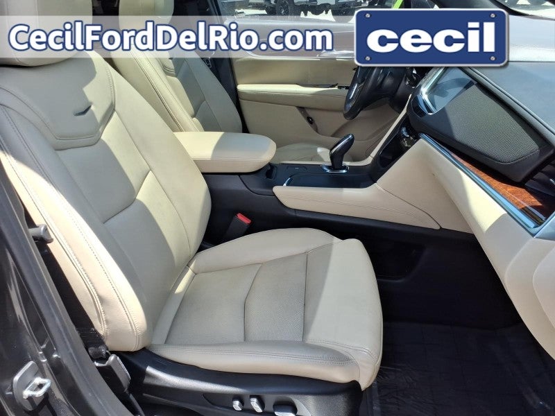 2017 Cadillac XT5 Luxury FWD