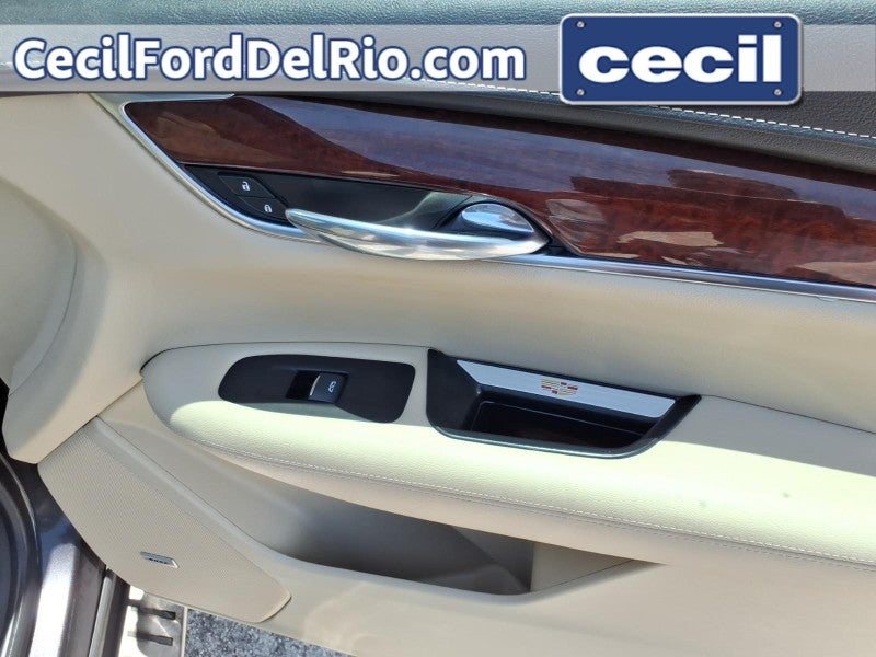 2017 Cadillac XT5 Luxury FWD