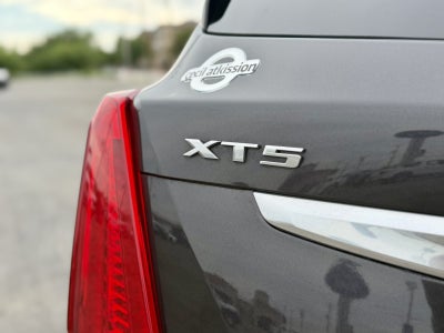 2017 Cadillac XT5 Luxury FWD