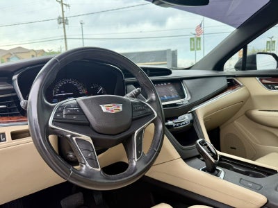 2017 Cadillac XT5 Luxury FWD
