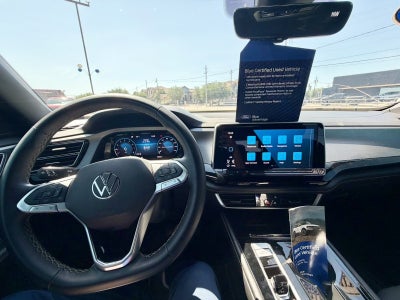 2024 Volkswagen Atlas Cross Sport 2.0T SE w/Technology