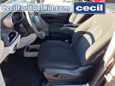 2023 Chrysler Voyager (fleet-only) LX