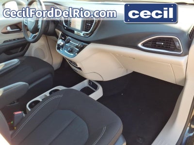2023 Chrysler Voyager (fleet-only) LX
